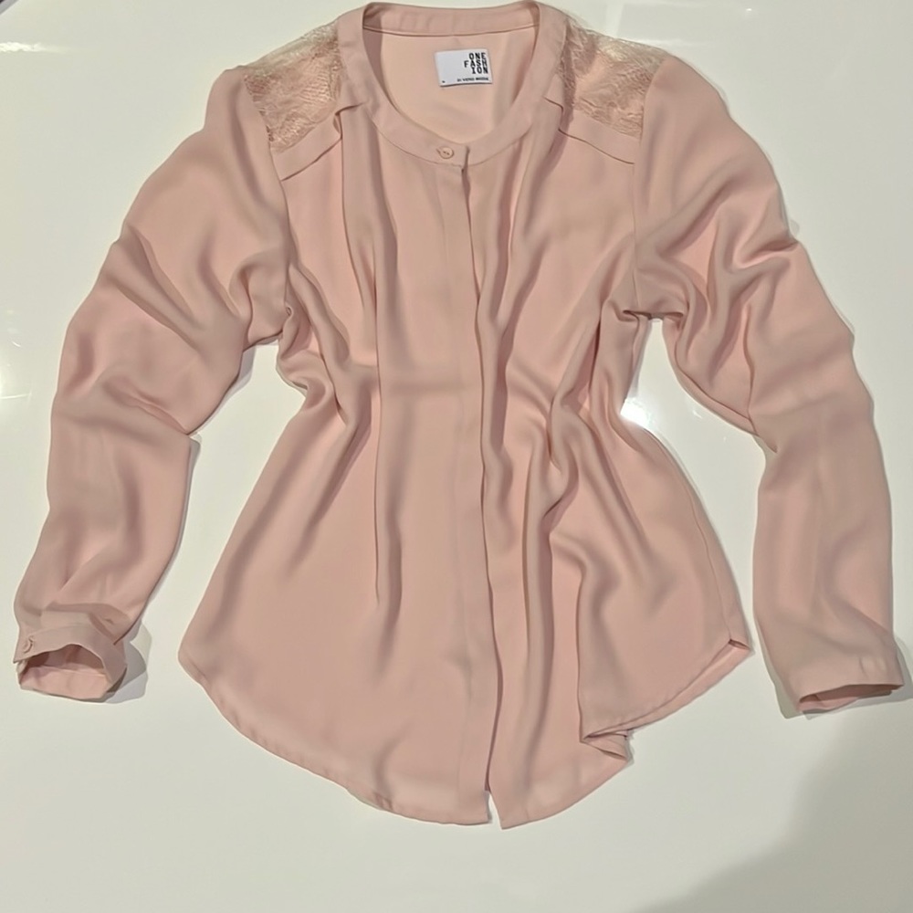 Blouse crepe fabric with lace detail, Soft pink, One Fashion by Vero Moda